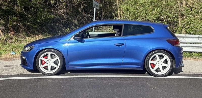 Usata VW Scirocco R 265 CV (194 kW) 2010 Coupé