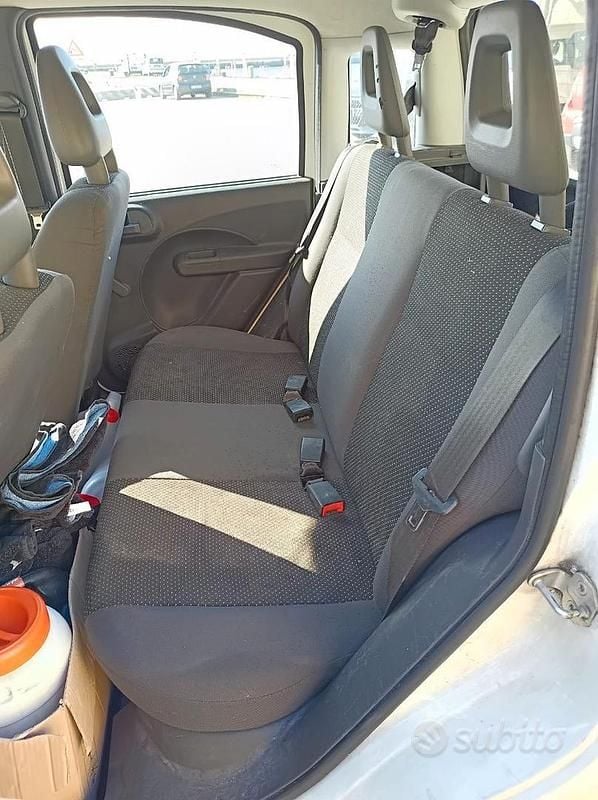 Usata Fiat Panda 54 CV (39 kW) 2007 Bianco Utilitaria