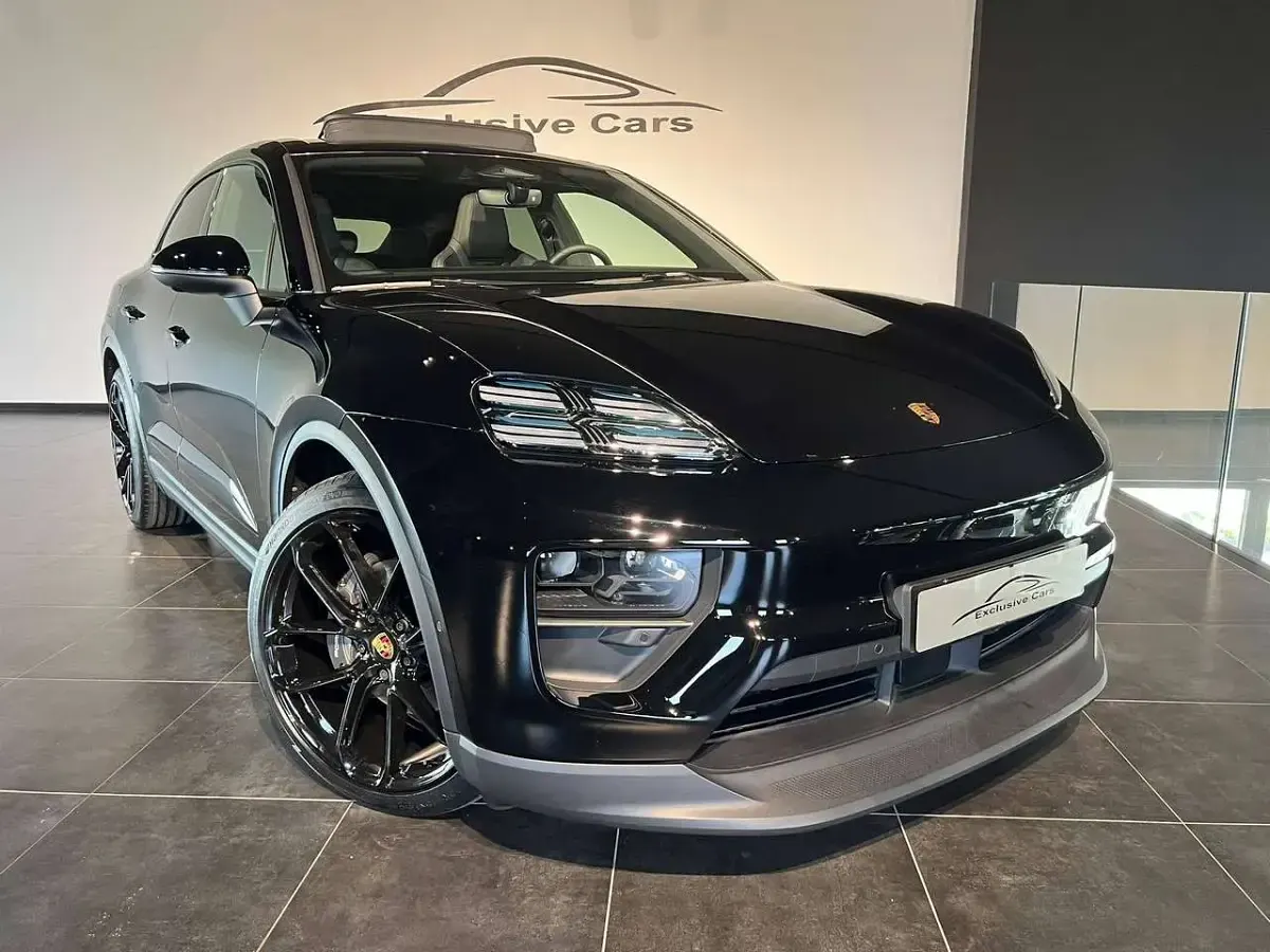 Usata Porsche Macan 144 kW (197 CV) 2024 Nero luxor a1 SUV