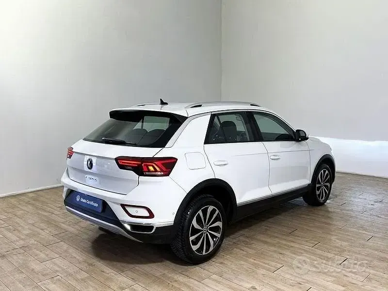 Usata VW T-Roc Style 110 CV (80 kW) 2023 Pure white SUV