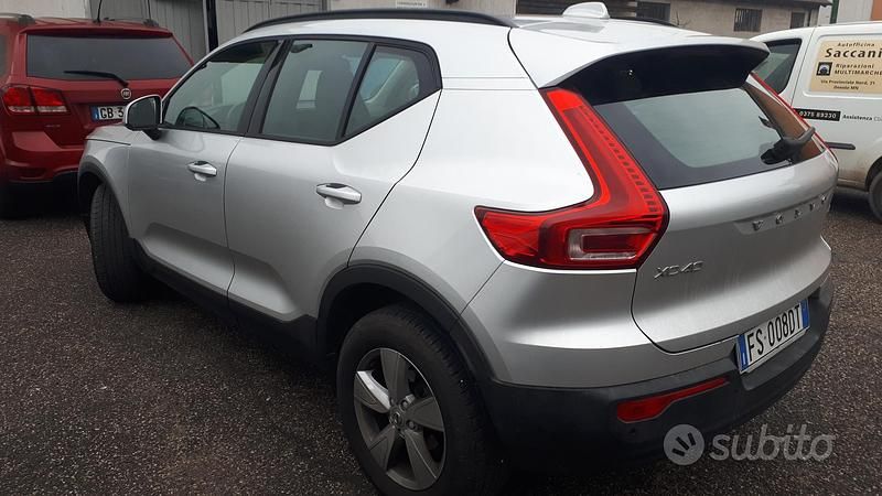 Gebraucht Volvo XC40 150 PS (110 kW) 2018 Grau SUV