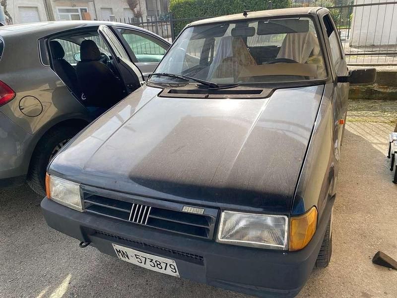 Usata Fiat Uno 45 CV (33 kW) 1995 Grigio Utilitaria