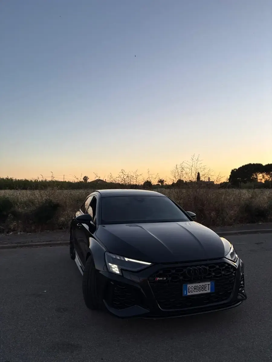 Usata Audi RS3 Ambiente 399 CV (293 kW) 2023 Nero Berlina