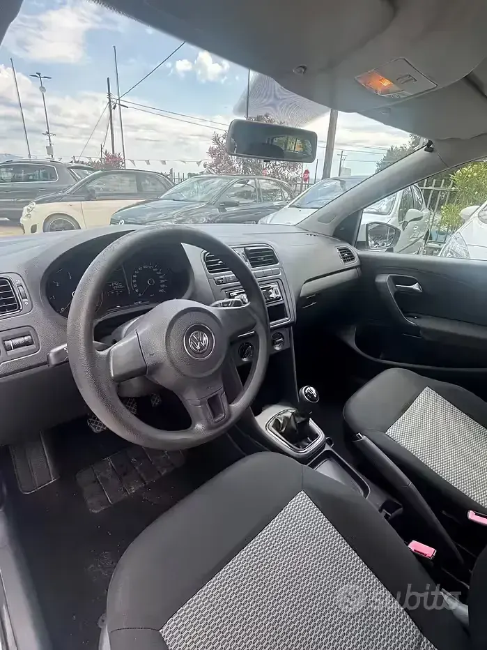 Usata VW Polo Trendline 75 CV (55 kW) 2012 Bianco Utilitaria