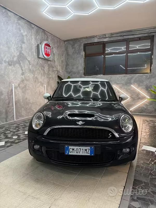 Usata Mini Cooper S 175 CV (128 kW) 2007 Nero Utilitaria