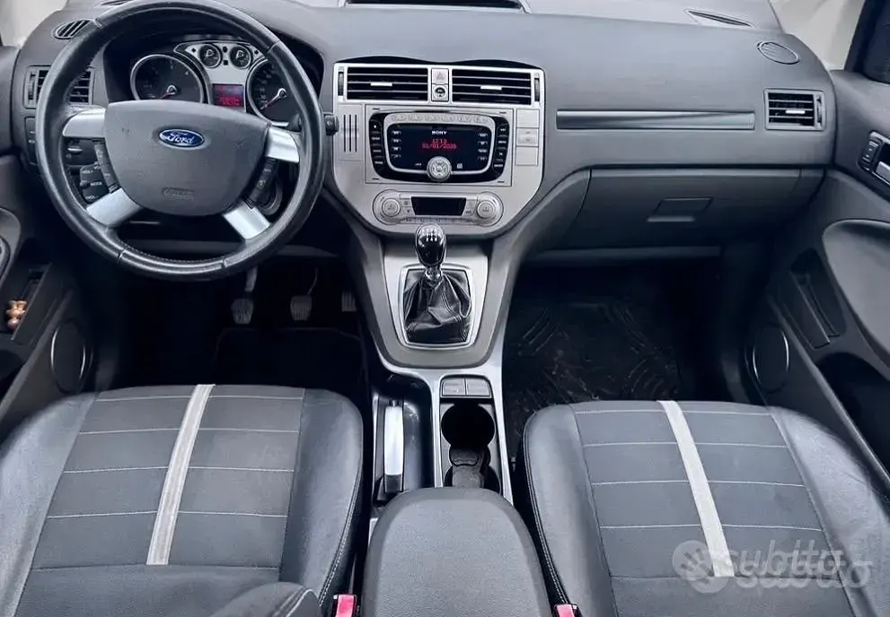 Usata Ford Kuga 136 CV (100 kW) 2010 Grigio SUV