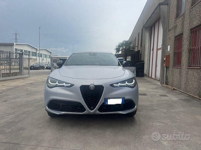 Usata Alfa Romeo Stelvio Sprint 210 CV (154 kW) 2023 Grigio SUV