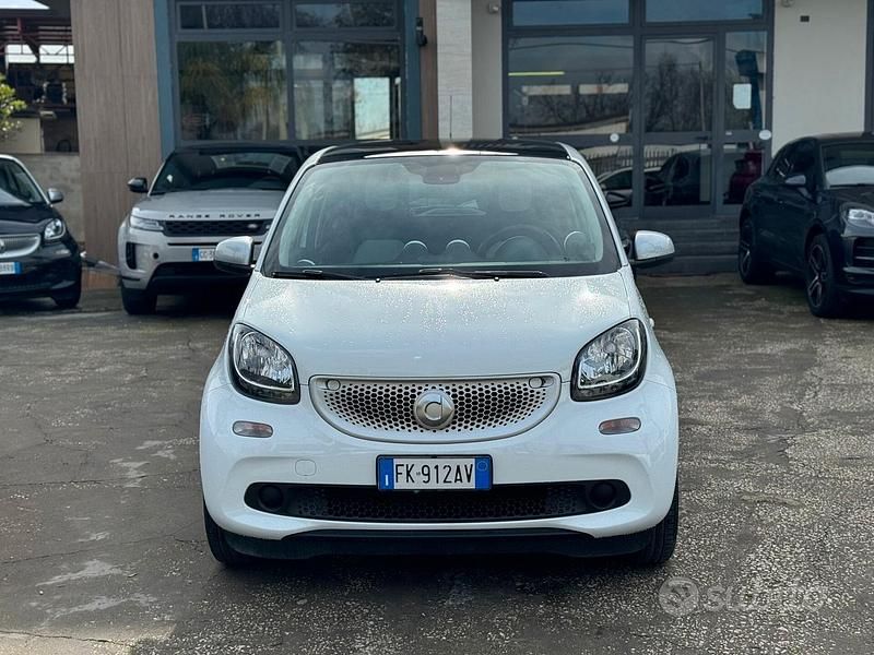 Usata Smart ForFour Passion 70 CV (51 kW) 2017 Bianco Utilitaria