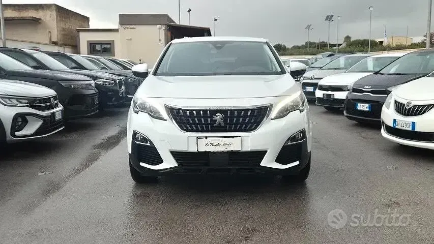 Usata Peugeot 3008 Business-Line 131 CV (96 kW) 2019 Bianco SUV