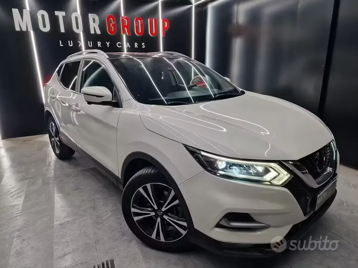 Usata Nissan Qashqai N-Connecta 116 CV (85 kW) 2019 Bianco SUV