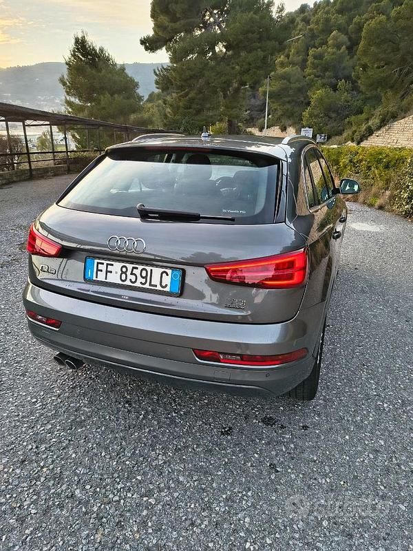 Usata Audi Q3 Business 150 CV (110 kW) 2016 Grigio SUV