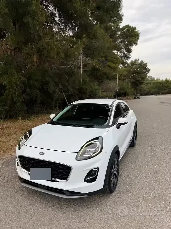 Usata Ford Puma Titanium 120 CV (88 kW) 2022 Bianco SUV
