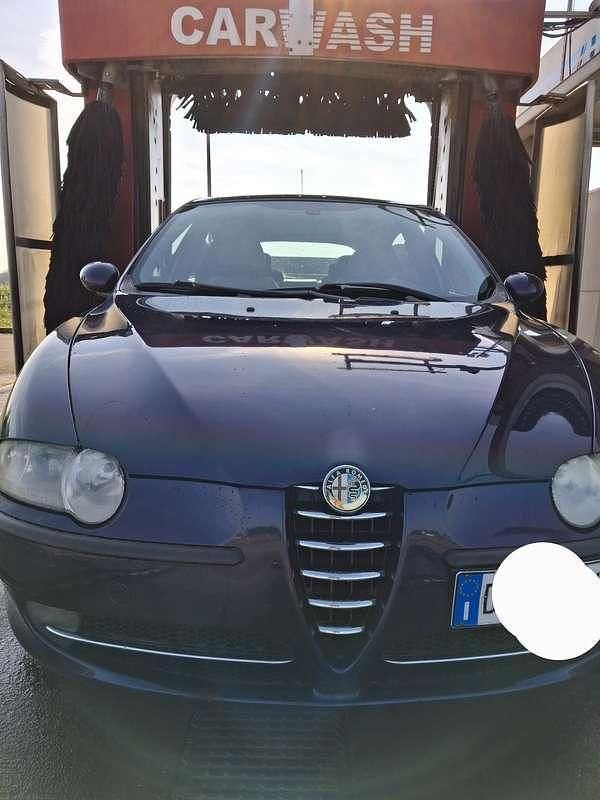 Usata Alfa Romeo 147 Distinctive 140 CV (102 kW) 2003 Utilitaria