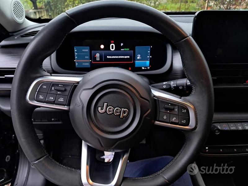 Usata Jeep Avenger EV 114 kW (156 CV) 2023 Nero SUV