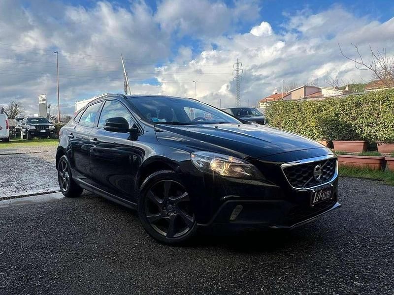 Usata Volvo V40 CC Momentum 116 CV (85 kW) 2013 Nero Station wagon