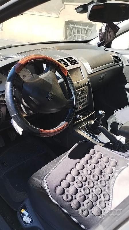 Grigio Usata 2008 Peugeot 407 Station wagon | 1700 € (Buon prezzo) - Immagine 1/4