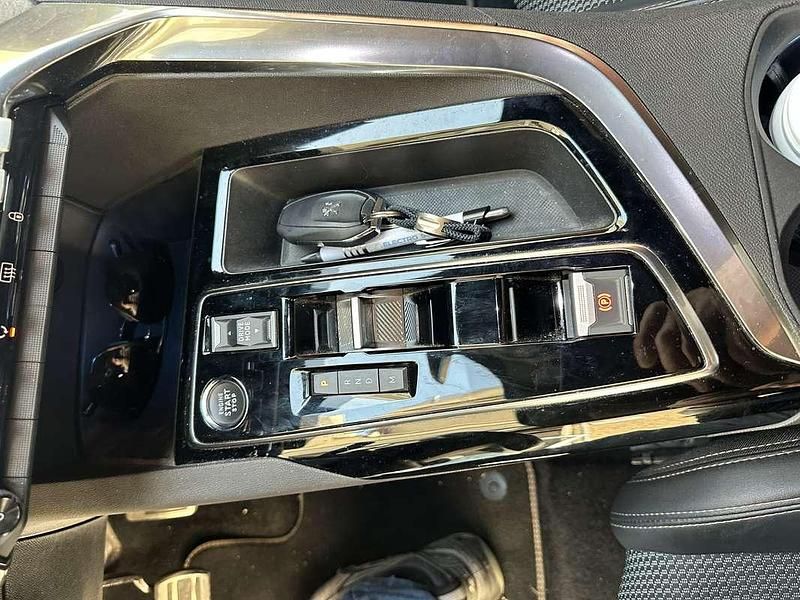 Usata Peugeot 5008 GT-line 131 CV (96 kW) 2023 SUV