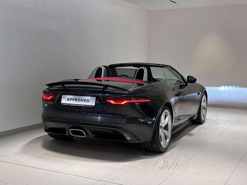Usata Jaguar F-Type R-Dynamic 300 CV (220 kW) 2022 Santorini black Cabrio