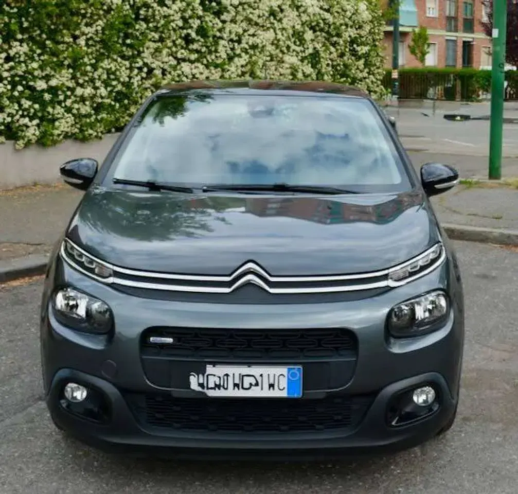 Usata Citroën C3 Shine 82 CV (60 kW) 2017 Grigio Berlina