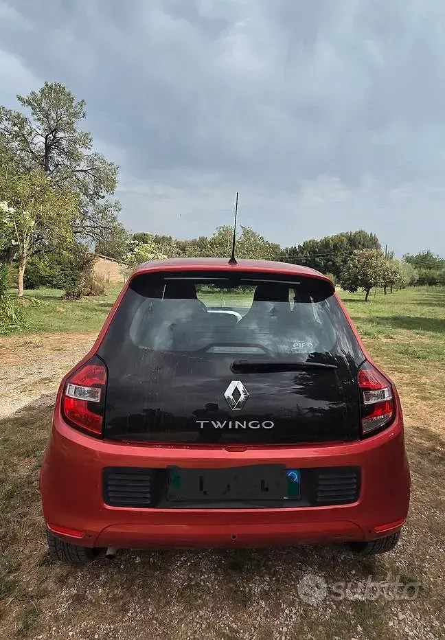 Usata Renault Twingo 69 CV (50 kW) 2017 Utilitaria