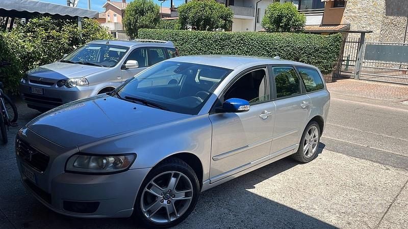 Usata Volvo V50 109 CV (80 kW) 2009 Grigio Station wagon