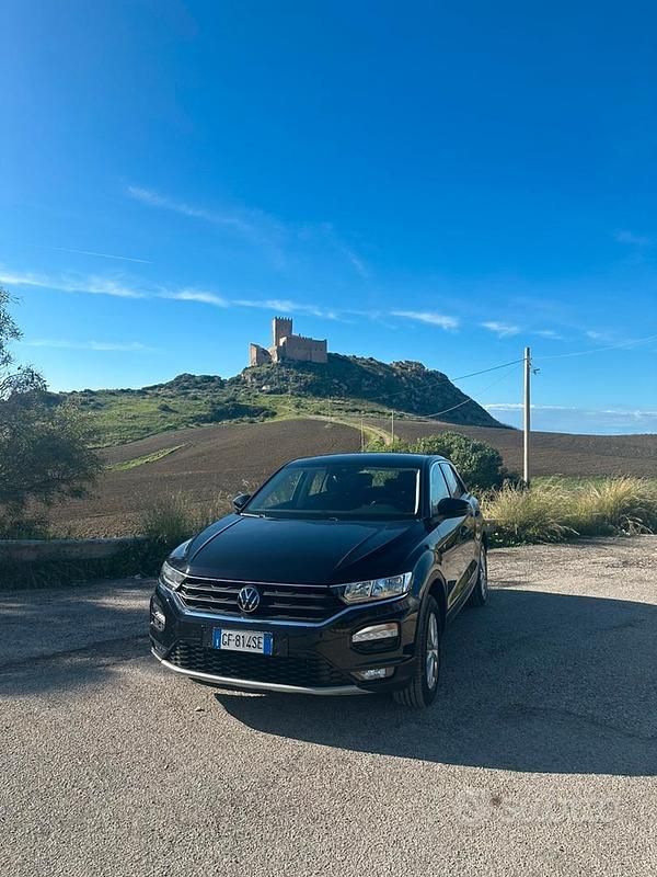 Usata VW T-Roc 150 CV (110 kW) 2021 Nero SUV