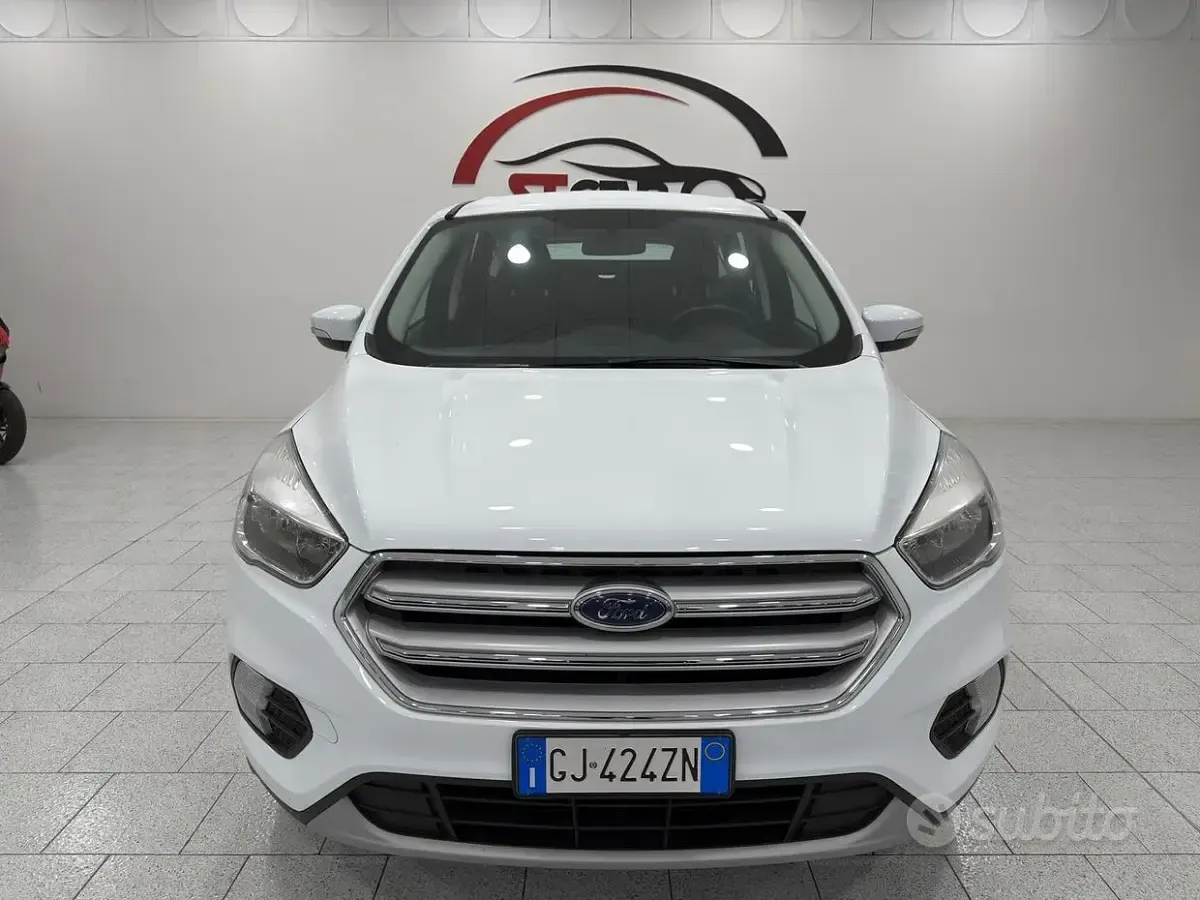Usata Ford Kuga Business Edition 150 CV (110 kW) 2019 Bianco SUV