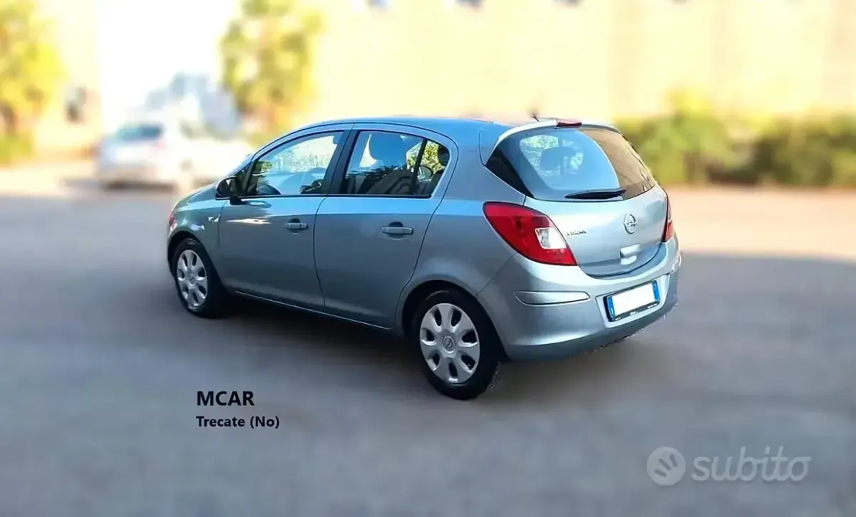 Usata Opel Corsa Cosmo 65 CV (47 kW) 2011 Grigio Utilitaria