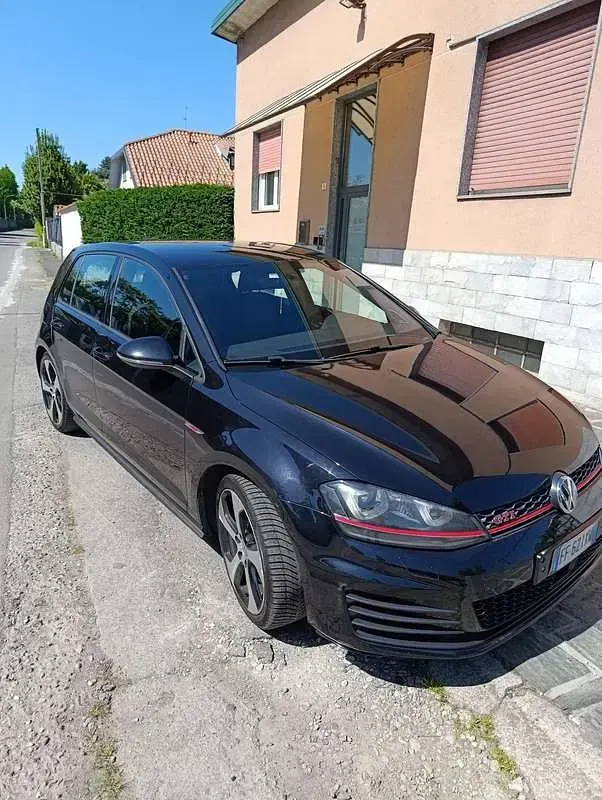 Usata VW Golf VII GTI 230 CV (169 kW) 2016 Berlina