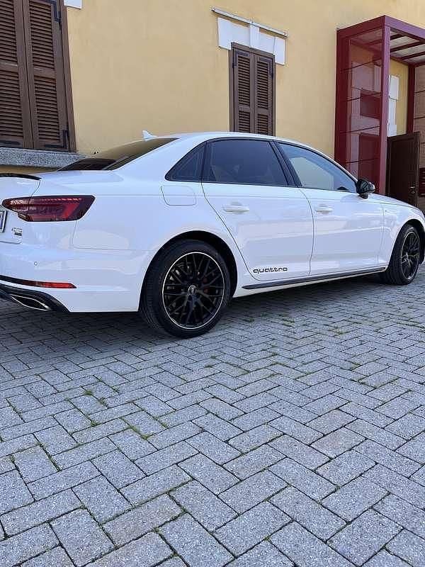 Usata Audi A4 S-Line 190 CV (139 kW) 2019 Berlina