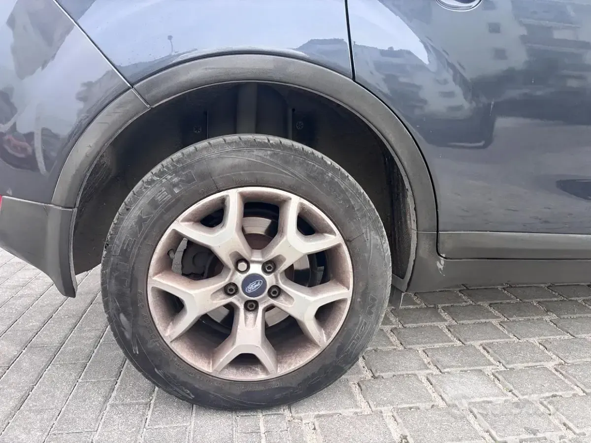 Usata Ford Kuga Titanium 140 CV (102 kW) 2010 Grigio SUV