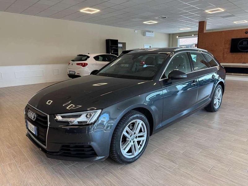 Usata Audi A4 Ambiente 150 CV (110 kW) 2019 Grigio Station wagon