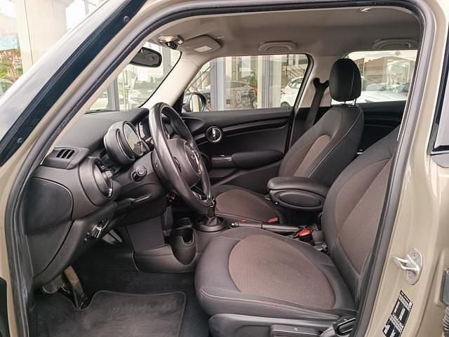 Usata Mini ONE Hype 102 CV (75 kW) 2019 Grigio Utilitaria