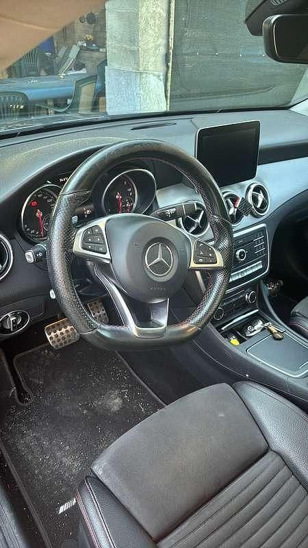 Usata Mercedes CLA220 Shooting Brake Business 177 CV (130 kW) 2017 Station wagon