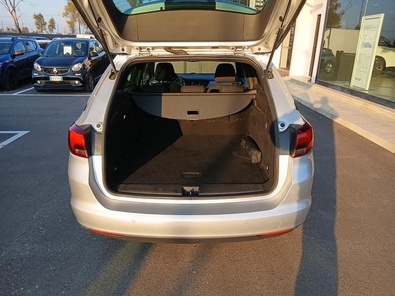 Usata Opel Astra S 2020 Argento Berlina