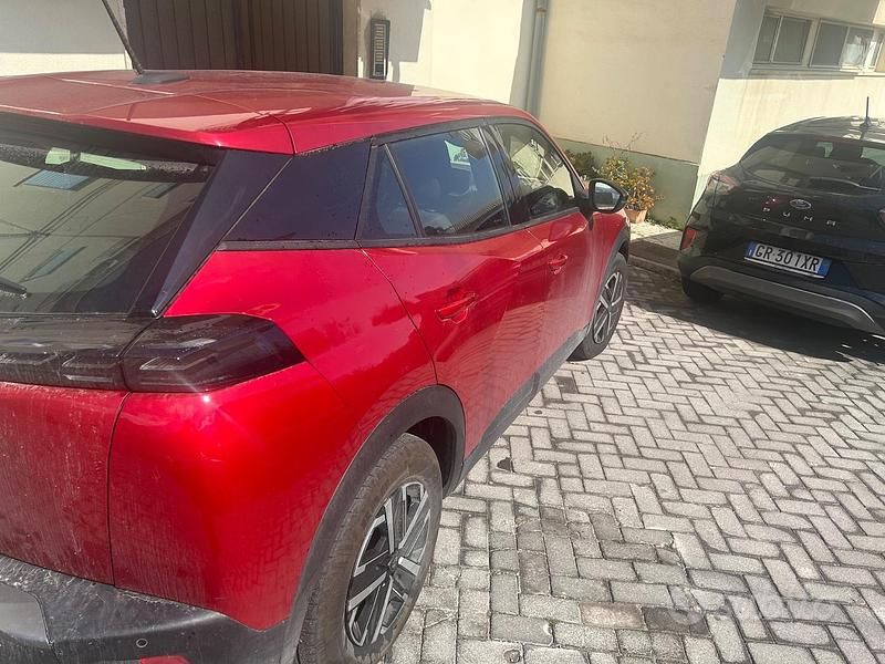 Usata Peugeot 2008 2023 Rosso SUV
