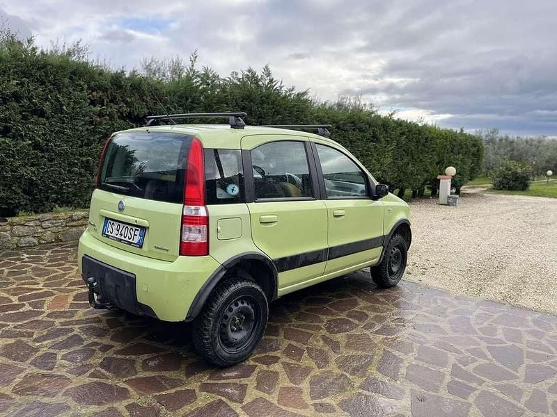 Usata Fiat Panda 4x4 Climbing 60 CV (44 kW) 2005 Utilitaria