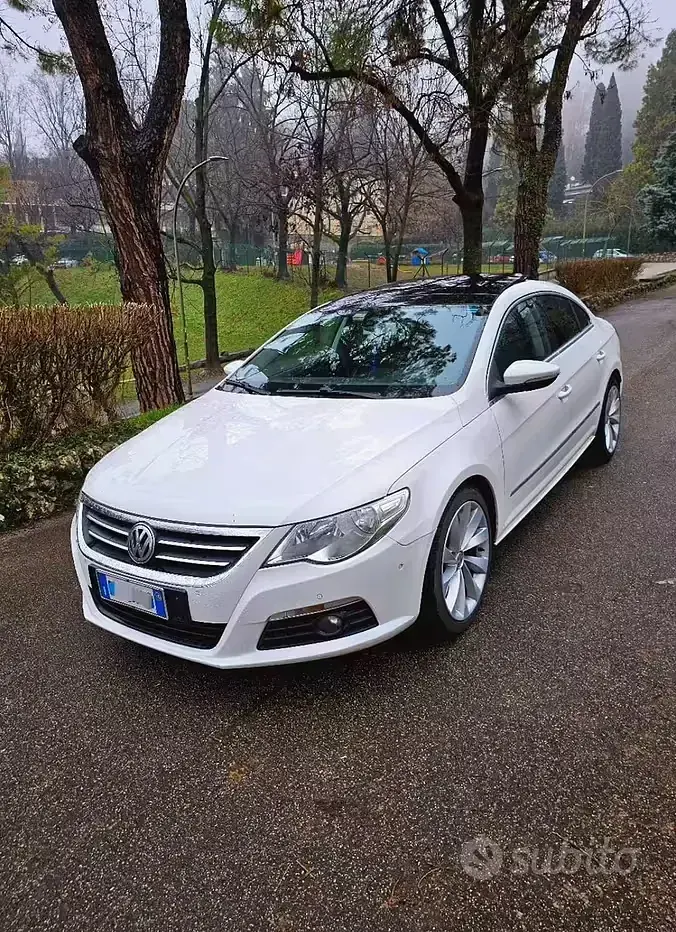 Usata VW Passat 170 CV (125 kW) 2010 Bianco Coupé