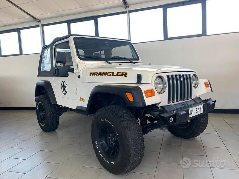 Usata Jeep Wrangler Sport 177 CV (130 kW) 1998 Bianco SUV