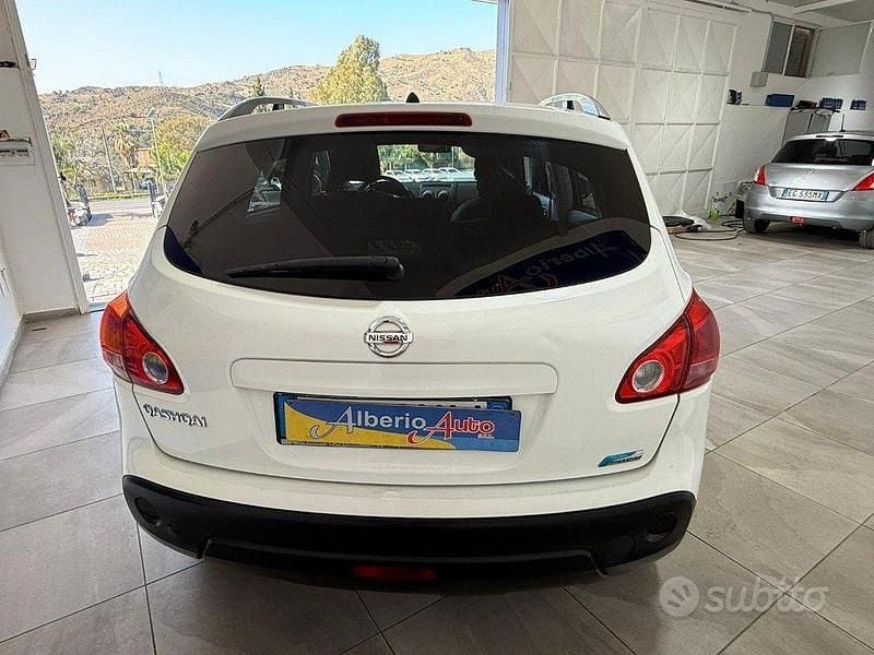 Usata Nissan Qashqai N-TEC 110 CV (80 kW) 2010 Bianco SUV