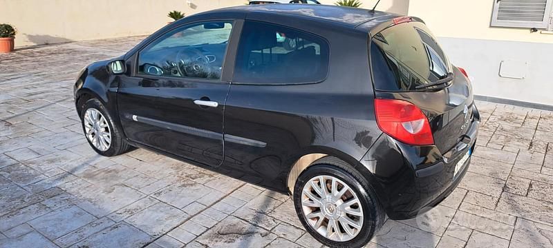 Usata Renault Clio II 2006 Nero