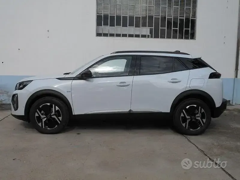 Nuova Peugeot 2008 Allure 100 CV (73 kW) 2025 Bianco SUV