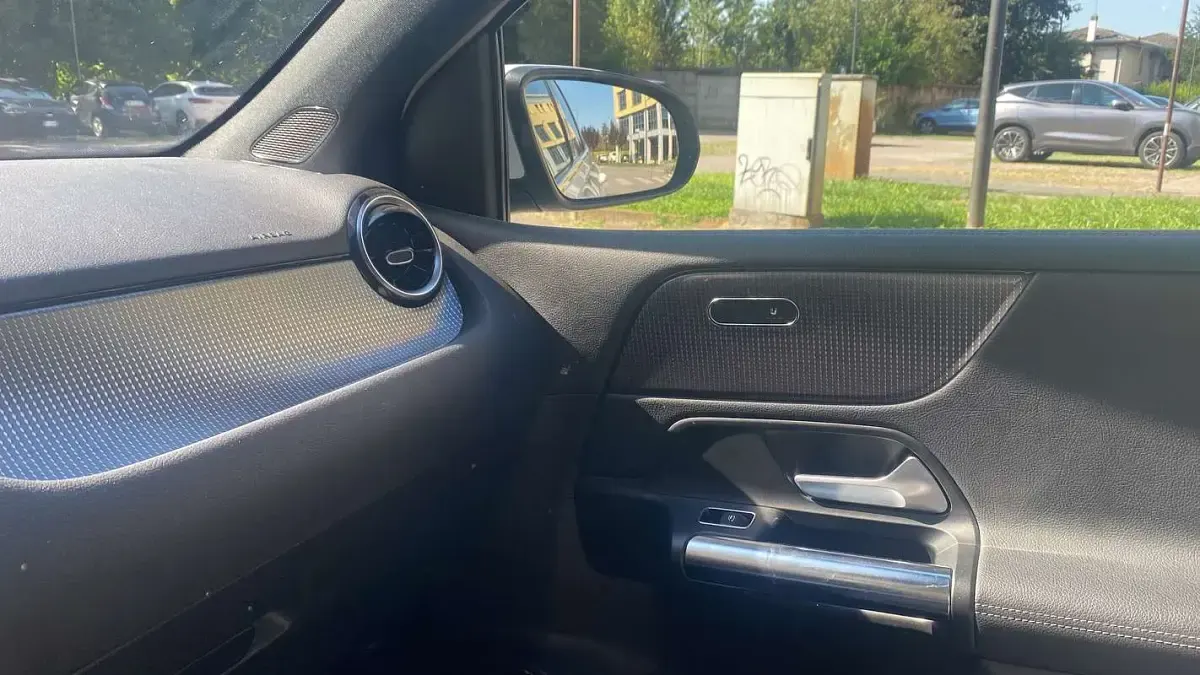 Usata Mercedes B200 150 CV (110 kW) 2021 Utilitaria