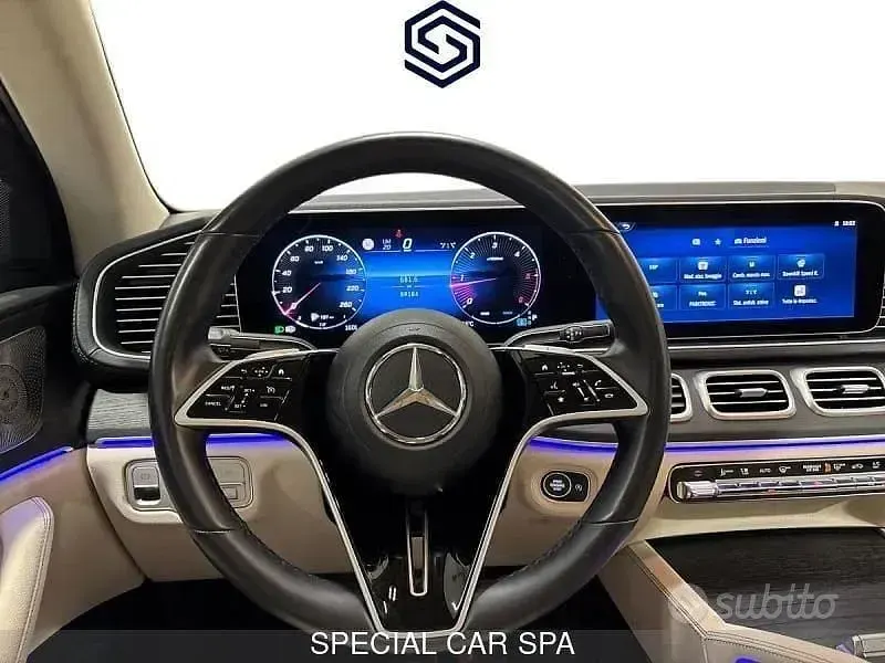 Usata Mercedes GLE300 AMG Line Premium 269 CV (197 kW) 2023 Argento SUV
