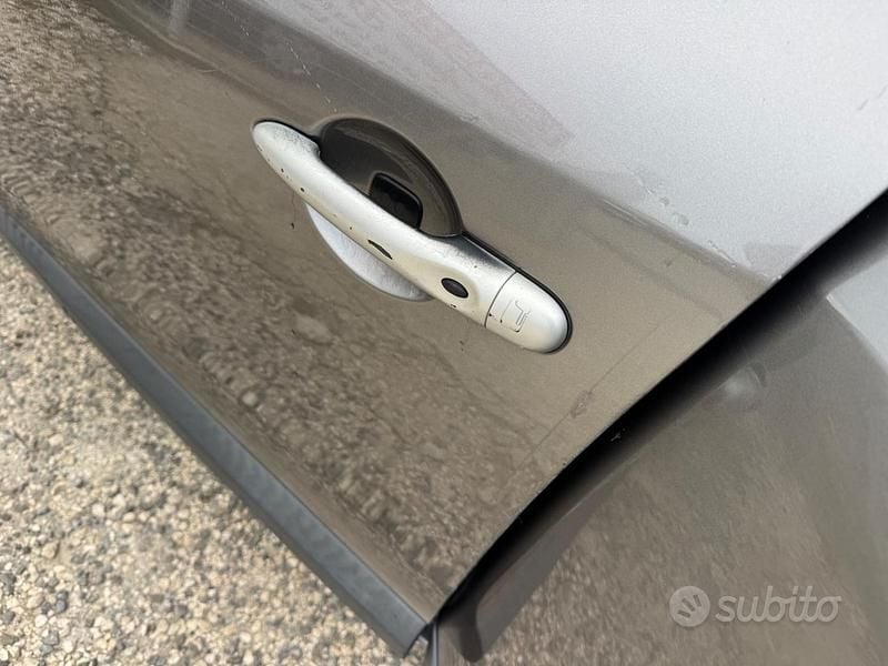 Usata Renault Mégane Luxe 110 CV (80 kW) 2010 Grigio Berlina