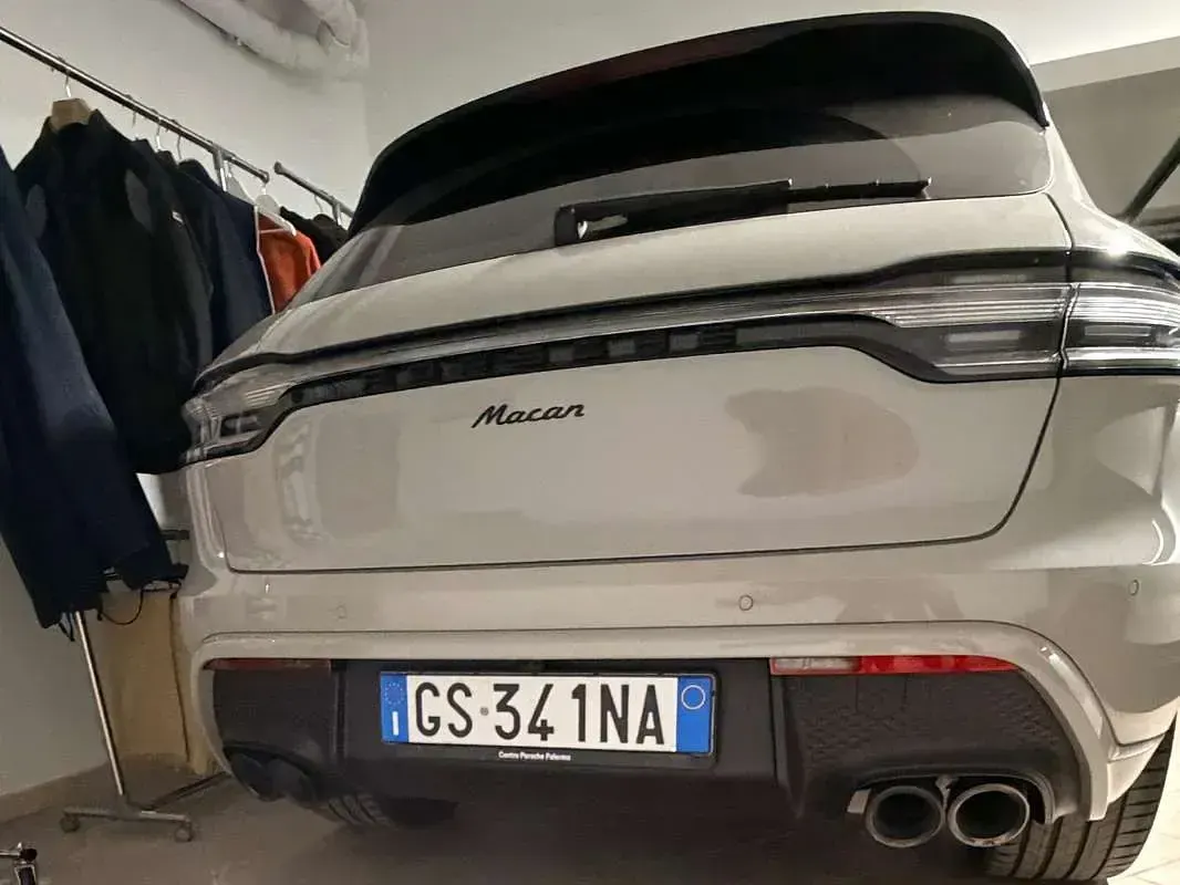 Usata Porsche Macan 265 CV (194 kW) 2024 Grigio SUV
