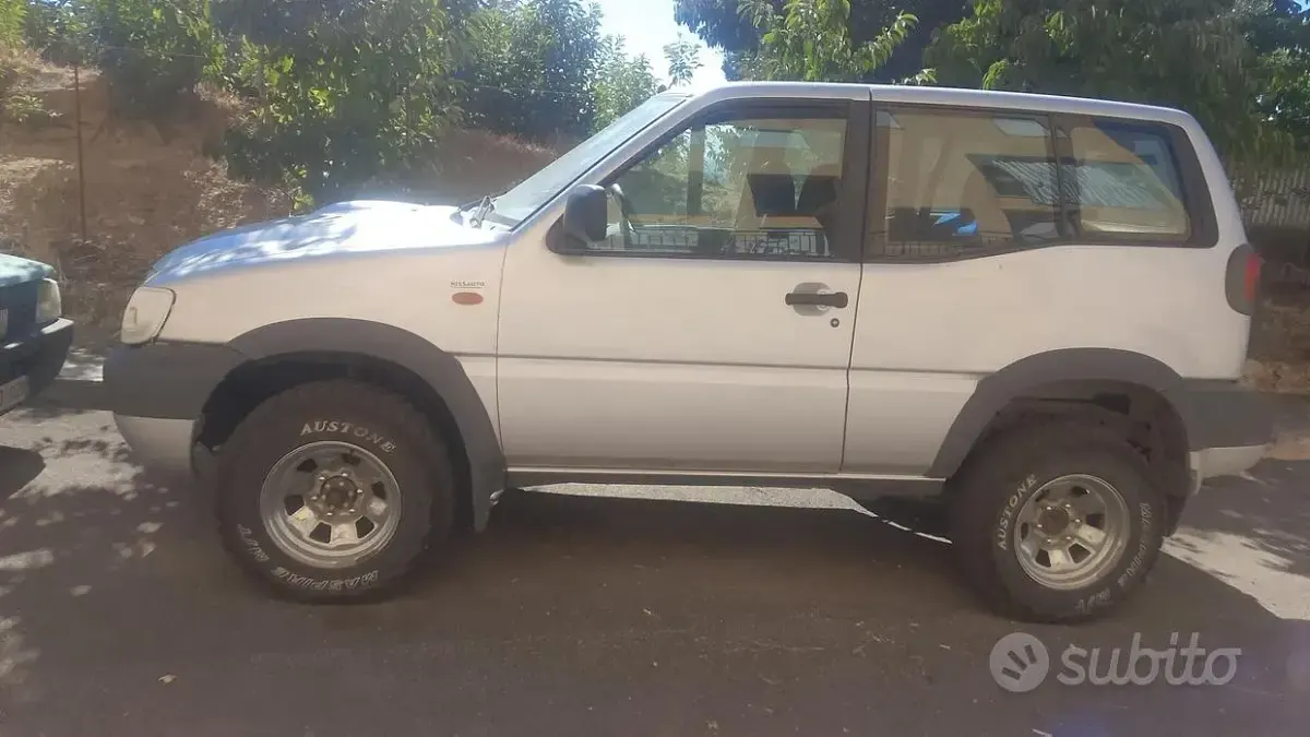 Usata Nissan Terrano 154 CV (113 kW) 2003 Grigio SUV