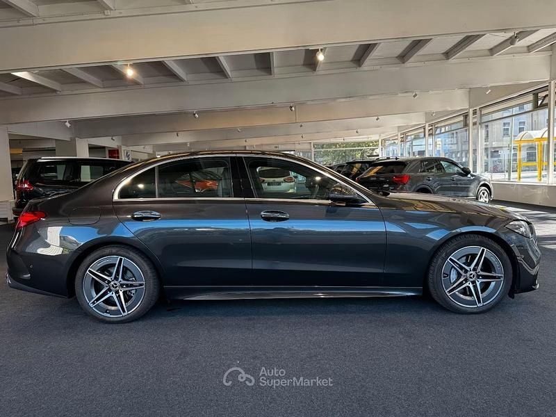 Usata Mercedes C220 AMG Line Premium 200 CV (147 kW) 2024 Grigio Berlina