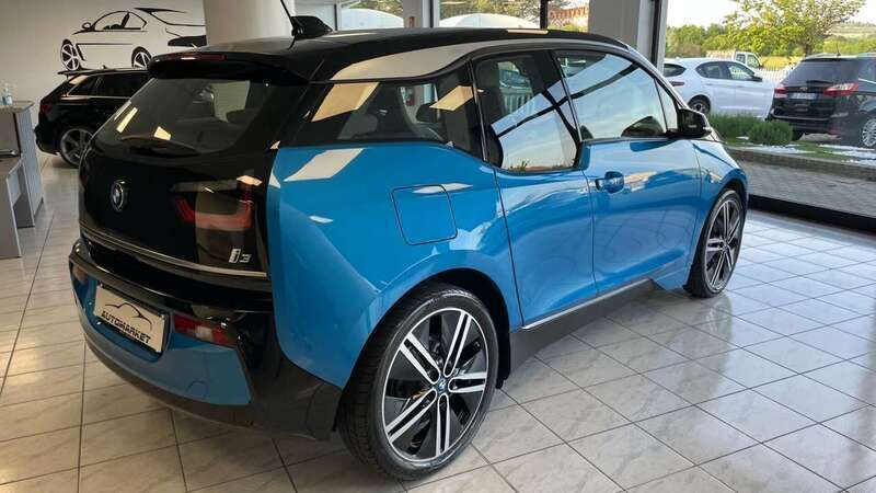 Usata BMW i3 75 kW (102 CV) 2018 Blu/azzurro Utilitaria