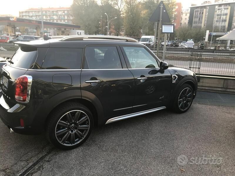 Usata Mini Countryman 190 CV (139 kW) 2017 Grigio SUV